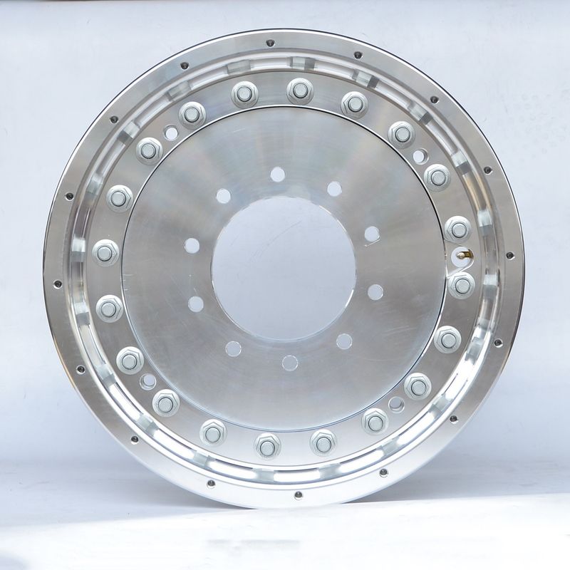Grünes Super-Einrad 22,5x9,0 Vorderrad geschmiedet Aluminiumlegierung Lkw-Rad mit kundenspezifischer Polierung und Parametern