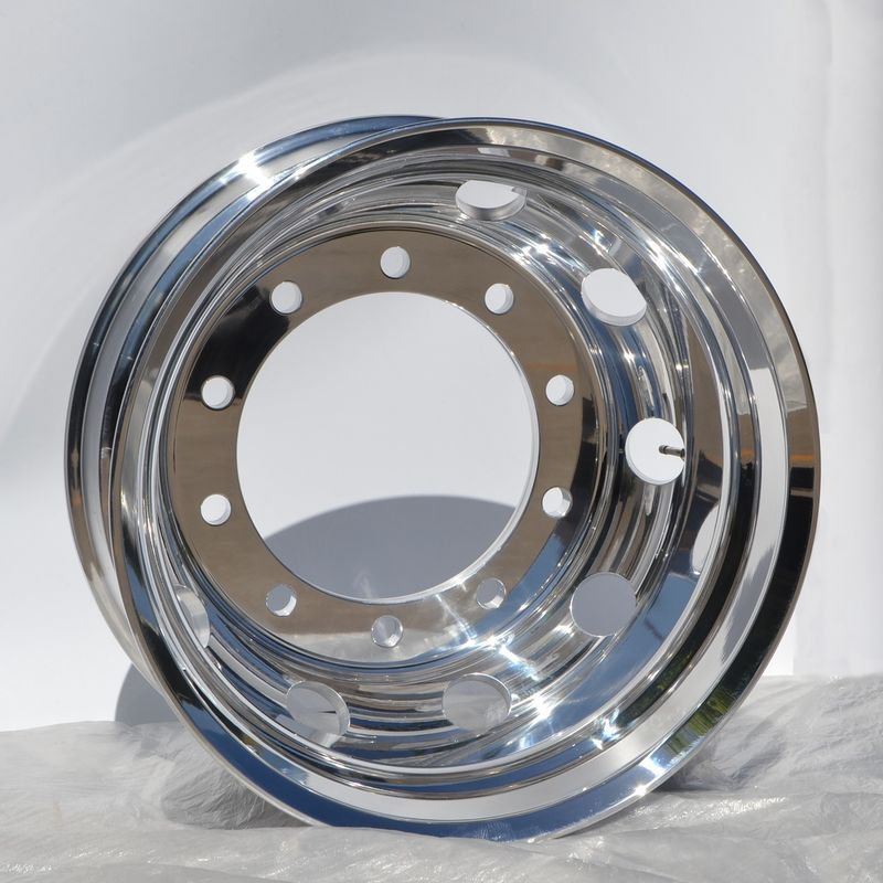 22.5x9 PCD 335mm gesmeed aluminium vrachtwagenwielen ET152 26,7 kg voor langeafstandstransport