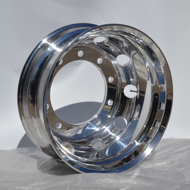 22.5x9 PCD 335mm gesmeed aluminium vrachtwagenwielen ET152 26,7 kg voor langeafstandstransport